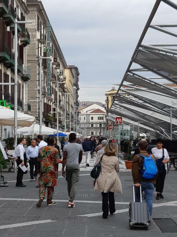 Metropolis Stazione Centrale Νάπολη Εξωτερικό φωτογραφία