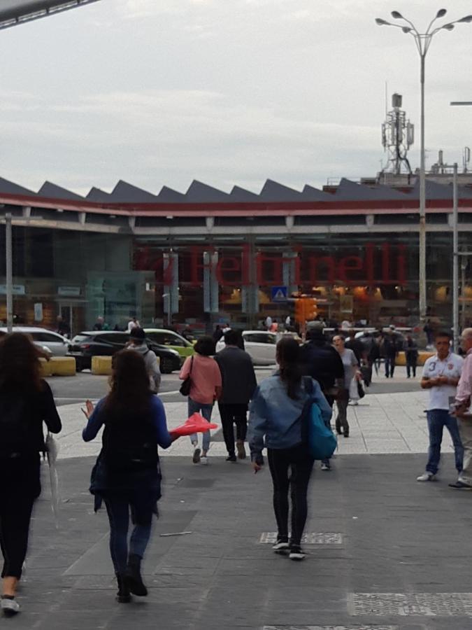 Metropolis Stazione Centrale Νάπολη Εξωτερικό φωτογραφία